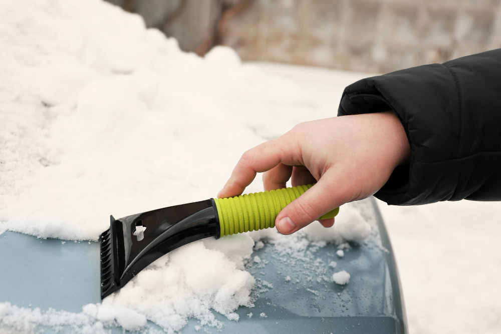 Racleta gheață personalizată: Accesorii auto esențiale pentru confort și siguranță în perioada iernii